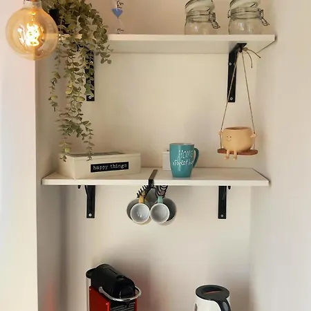 Sunny 20 Min St Peter By Train